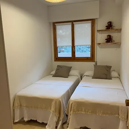 Apartamento Muga Jaca Exterior photo