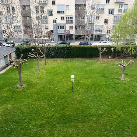 Apartamento Muga Jaca Exterior photo